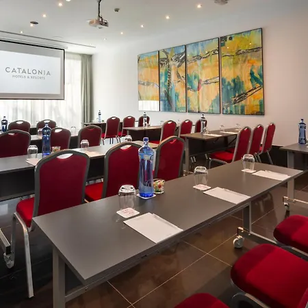 Catalonia Hotel 4*