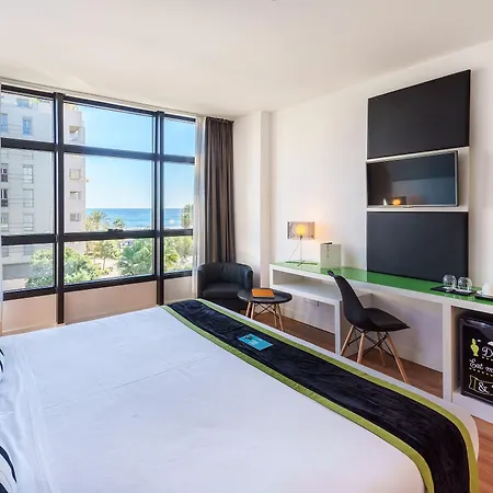 Vincci Hotel 4*