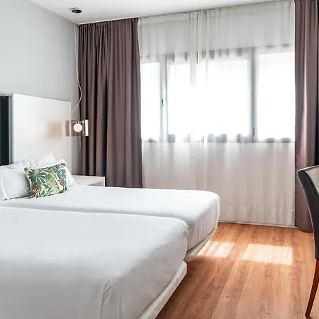 Catalonia 4*